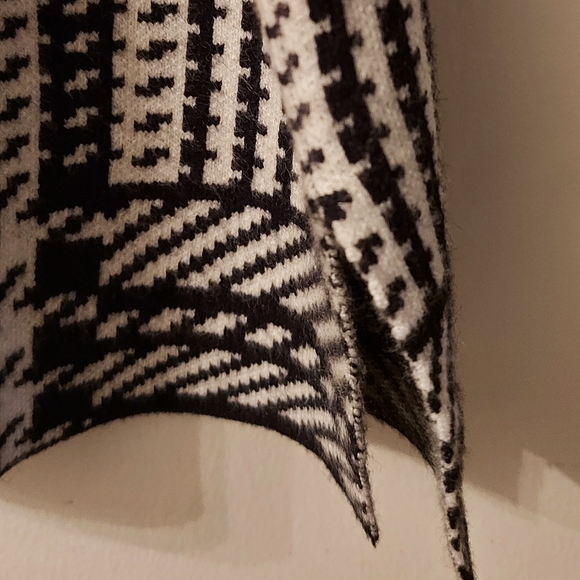 Elegant 3/4 sleeve high neck sweater - Picture 3 of 13